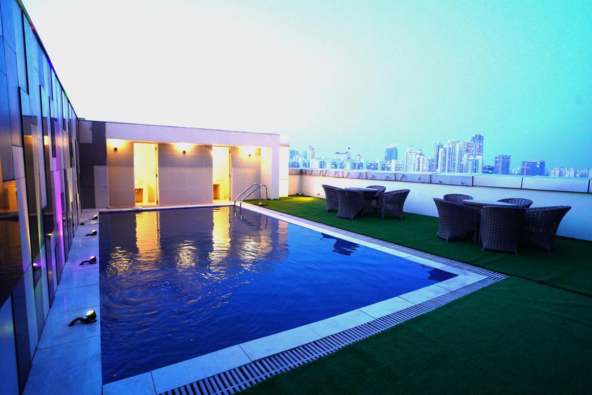 Hotel Sakura Gold Gurgaon Extérieur photo