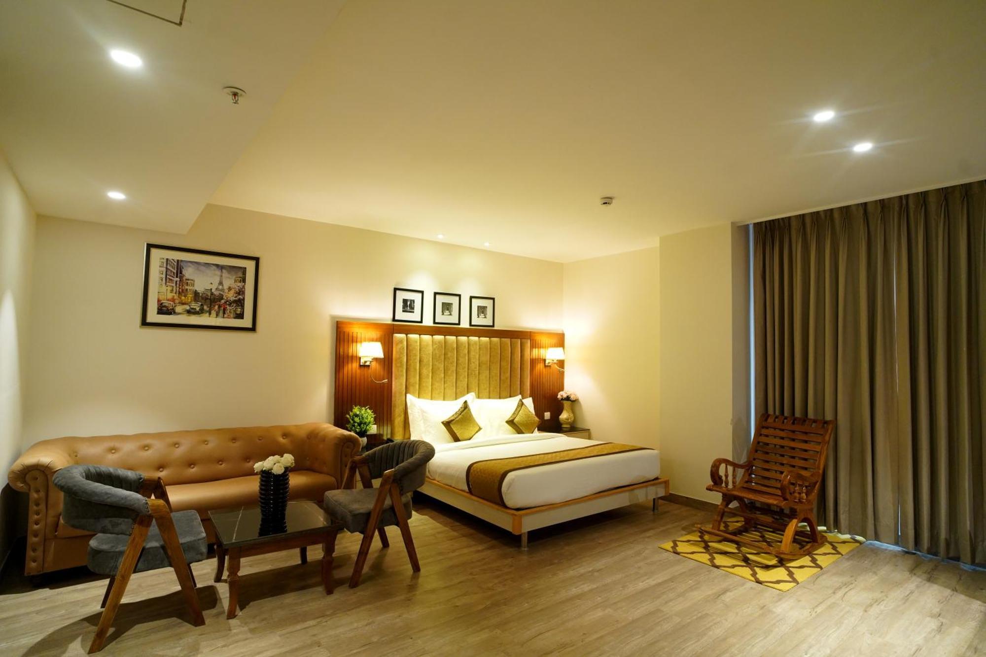 Hotel Sakura Gold Gurgaon Extérieur photo
