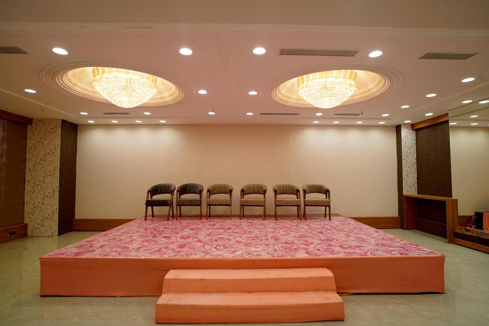 Hotel Sakura Gold Gurgaon Extérieur photo
