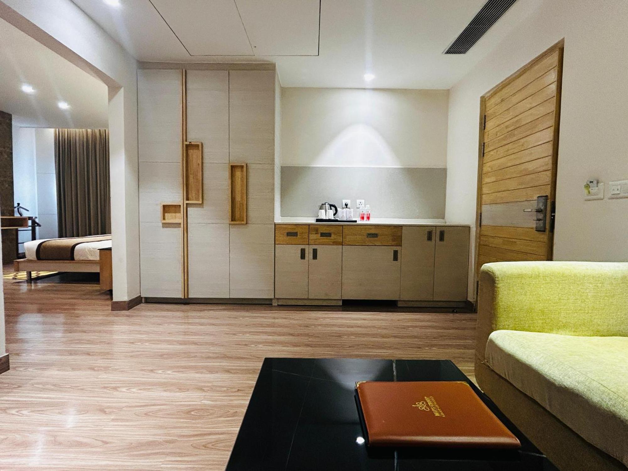 Hotel Sakura Gold Gurgaon Extérieur photo